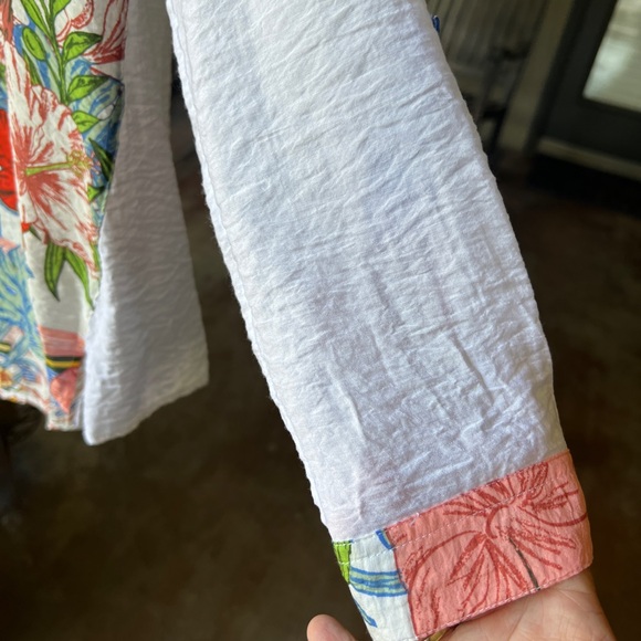 John Mark Sheer Floral Tunic Top Medium - Picture 4 of 9